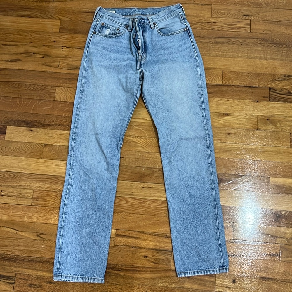 Levi’s 501s Straight Leg jeans in light wash